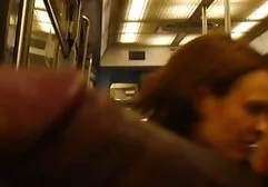 La ragazza che fa sport acquatici si lecca video trans amatoriali gratis con la pipì