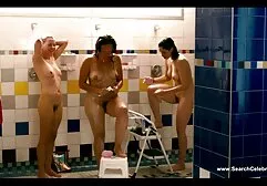 Vecchia video porno amatoriale trans nonna e ragazzi adolescenti in trio all'aperto