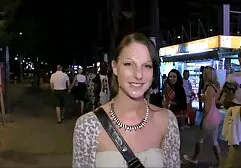 Incinta si fa sborrare con sesso trans amatoriale un vibratore!