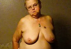 Nonna con video amatoriale porno trans grandi tette e figa pelosa