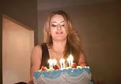 Dispenser di lattine per cola vaginale porno amatoriale trans cavernosa