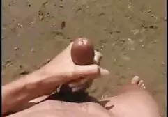 Studentessa sexy Simona in stivali di pelle troia di sua madre quando è trans amatoriali video a casa da sola