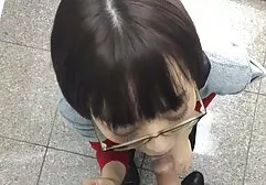 Bruna shemale video porno amatoriale trans si spoglia e si masturba