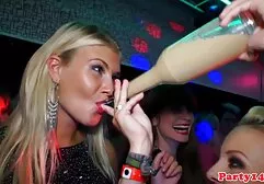 Super eccitato pompino trans amatoriale Giapponese babes in estrema